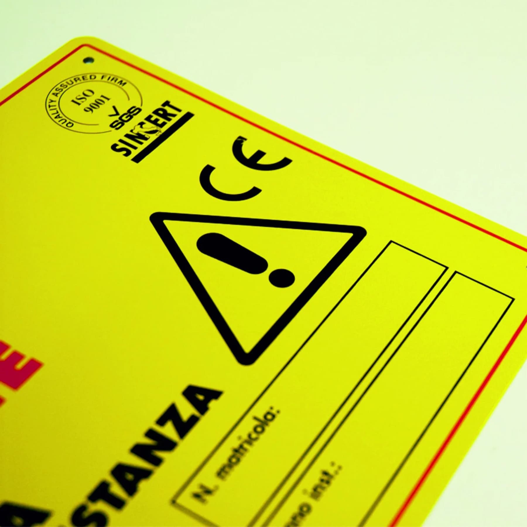 ATEX ve CE işaretli sarı uyarı etiketi — patlayıcı ortam ekipmanı için kalıcı metal işaretleme | Divan Etiket Ankara